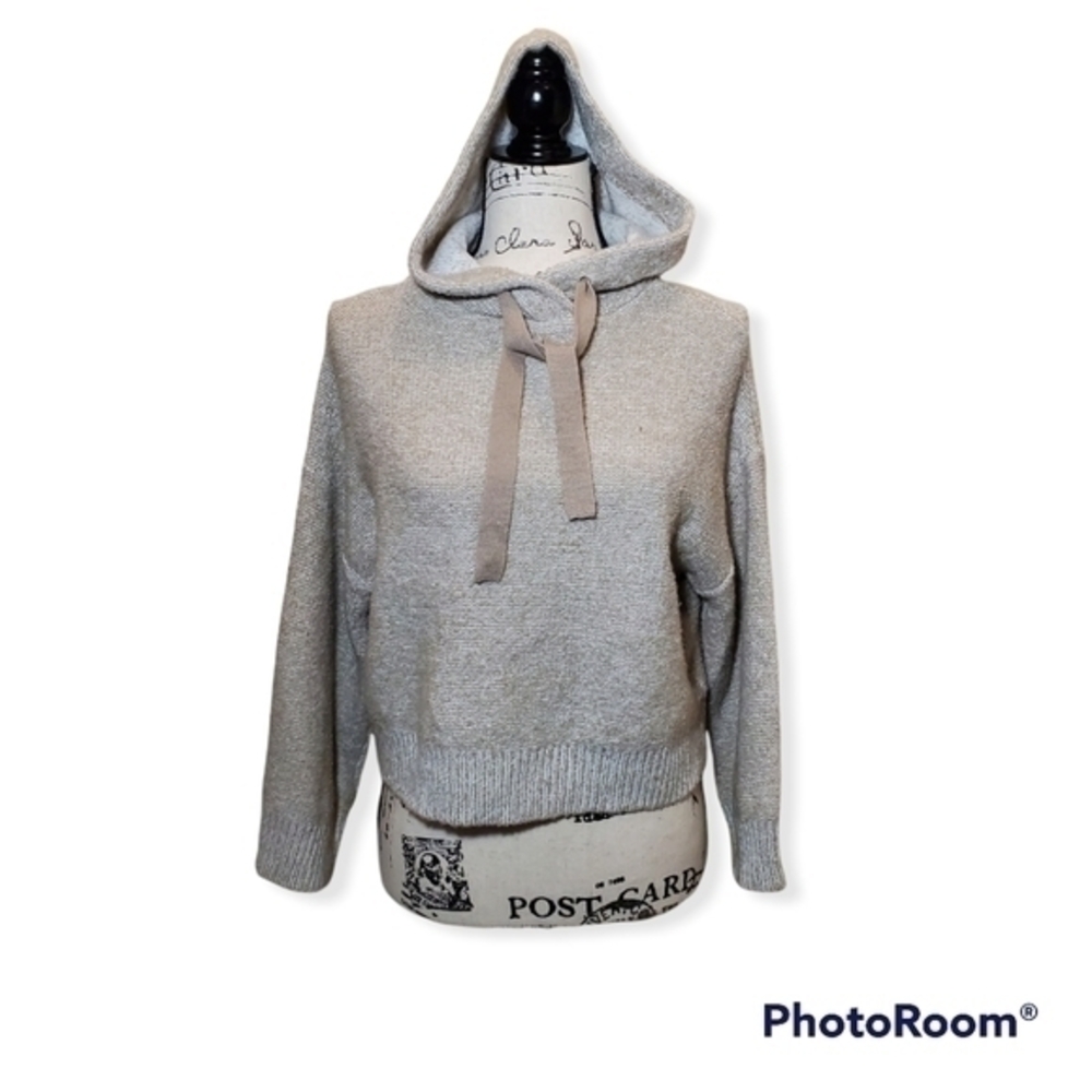 Kaisely Hooded Sweater Size Small